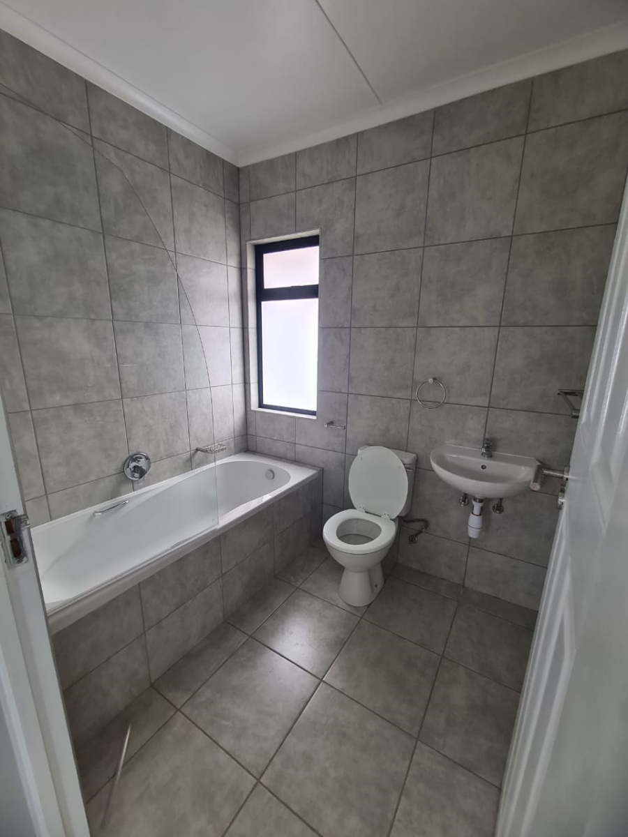 2 Bedroom Property for Sale in Kidds Beach Eastern Cape